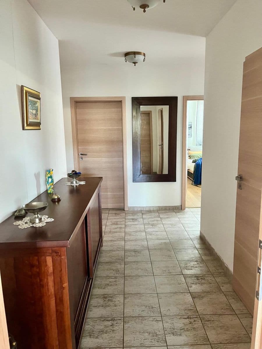 3 bedroom with open-plan kitchen flat for sale, 99 m², Symfonická, Prague, Prague 3 bedroom with open-plan kitchen flat for sale, 99 m², Symfonická, Prague, Prague