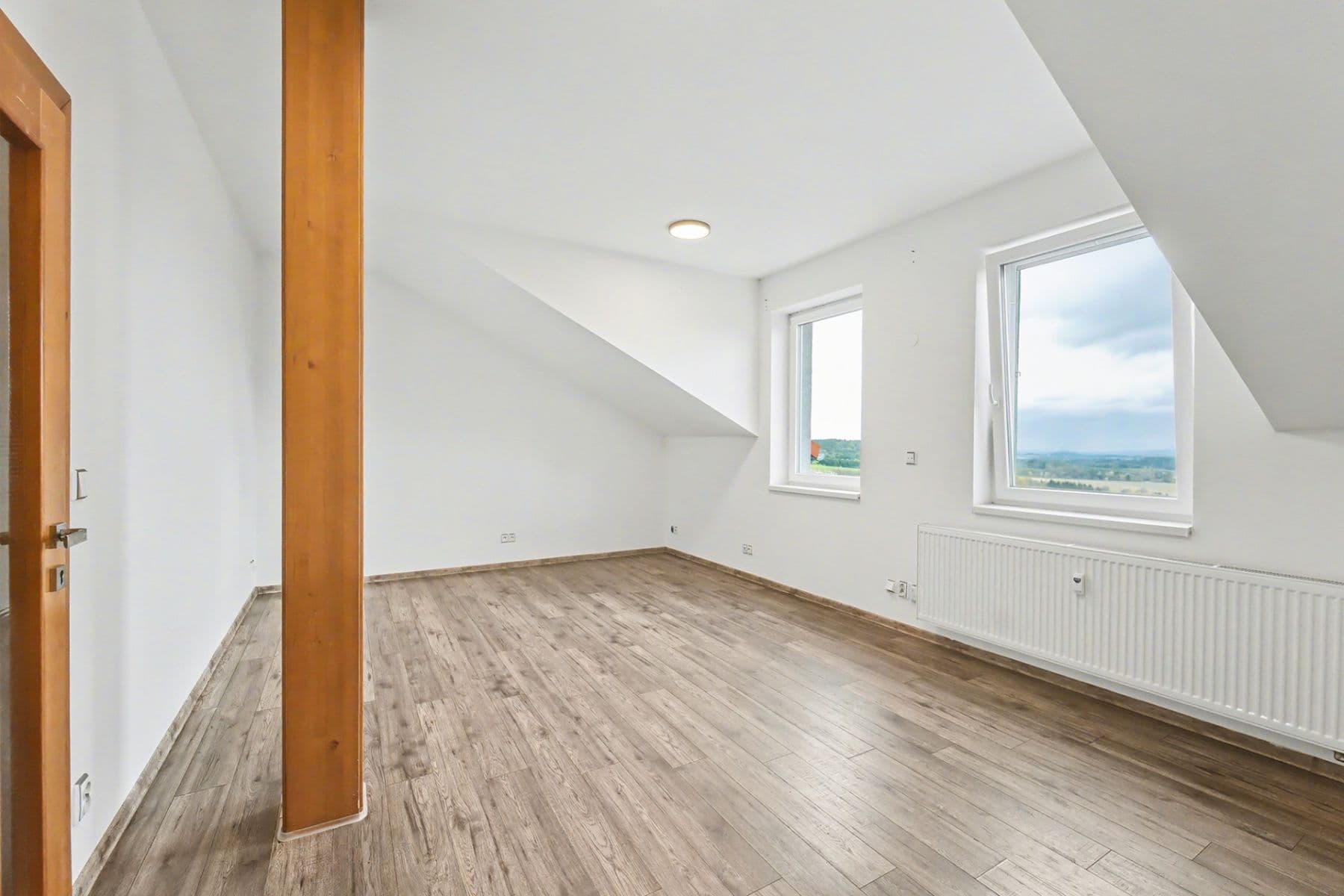 4 bedroom flat to rent, 116 m², Miličín, Středočeský Region 4 bedroom flat to rent, 116 m², Miličín, Středočeský Region