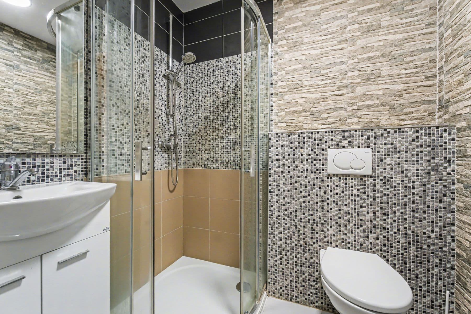 4 bedroom flat to rent, 116 m², Miličín, Středočeský Region 4 bedroom flat to rent, 116 m², Miličín, Středočeský Region