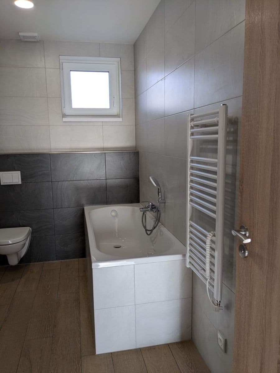 3 bedroom with open-plan kitchen flat to rent, 111 m², K Řeporyjím, Prague, Prague 3 bedroom with open-plan kitchen flat to rent, 111 m², K Řeporyjím, Prague, Prague