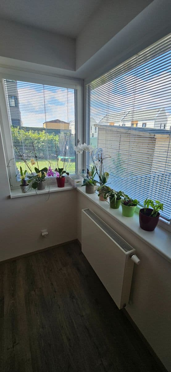 1 bedroom with open-plan kitchen flat to rent, 60 m², Emy Destinové, Jinočany, Středočeský Region 1 bedroom with open-plan kitchen flat to rent, 60 m², Emy Destinové, Jinočany, Středočeský Region