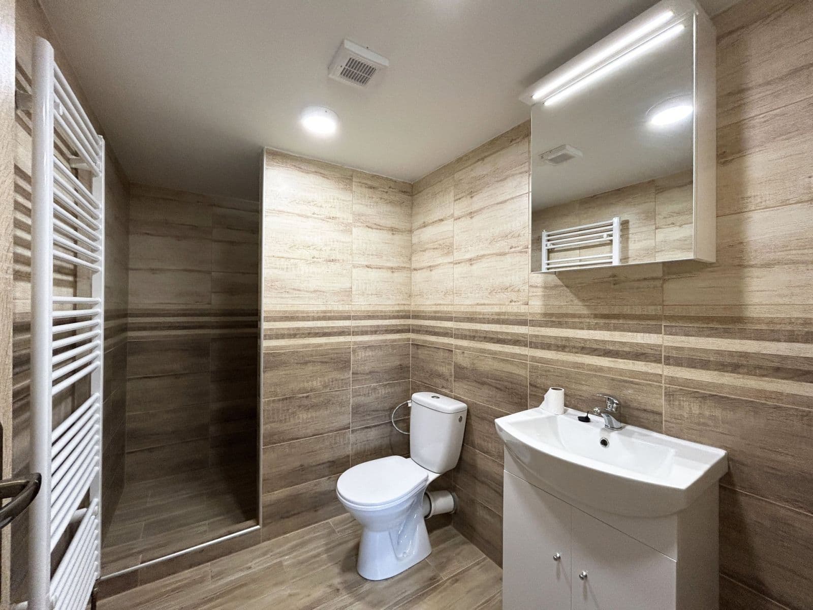 3 bedroom flat to rent, 144 m², Štětí, Ústecký Region 3 bedroom flat to rent, 144 m², Štětí, Ústecký Region