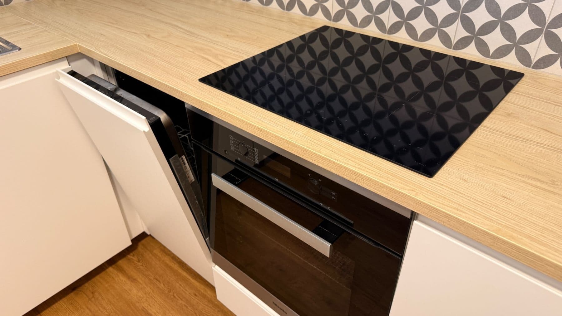 Studio flat to rent, 44 m², U Vojanky, Prague, Prague Studio flat to rent, 44 m², U Vojanky, Prague, Prague