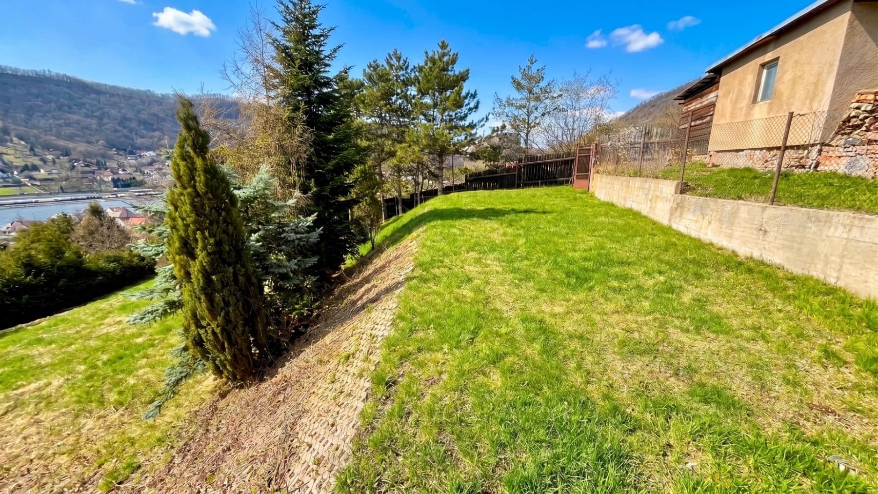 plot for sale, 1,210 m², Jasanová, Ústí nad Labem, Ústecký Region plot for sale, 1,210 m², Jasanová, Ústí nad Labem, Ústecký Region