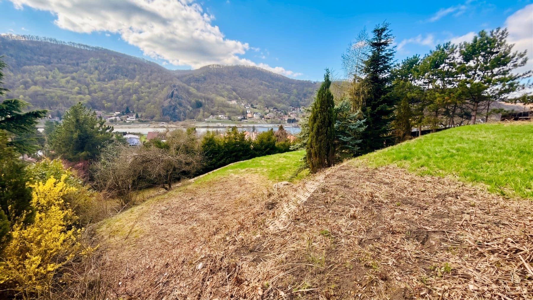 plot for sale, 1,210 m², Jasanová, Ústí nad Labem, Ústecký Region plot for sale, 1,210 m², Jasanová, Ústí nad Labem, Ústecký Region