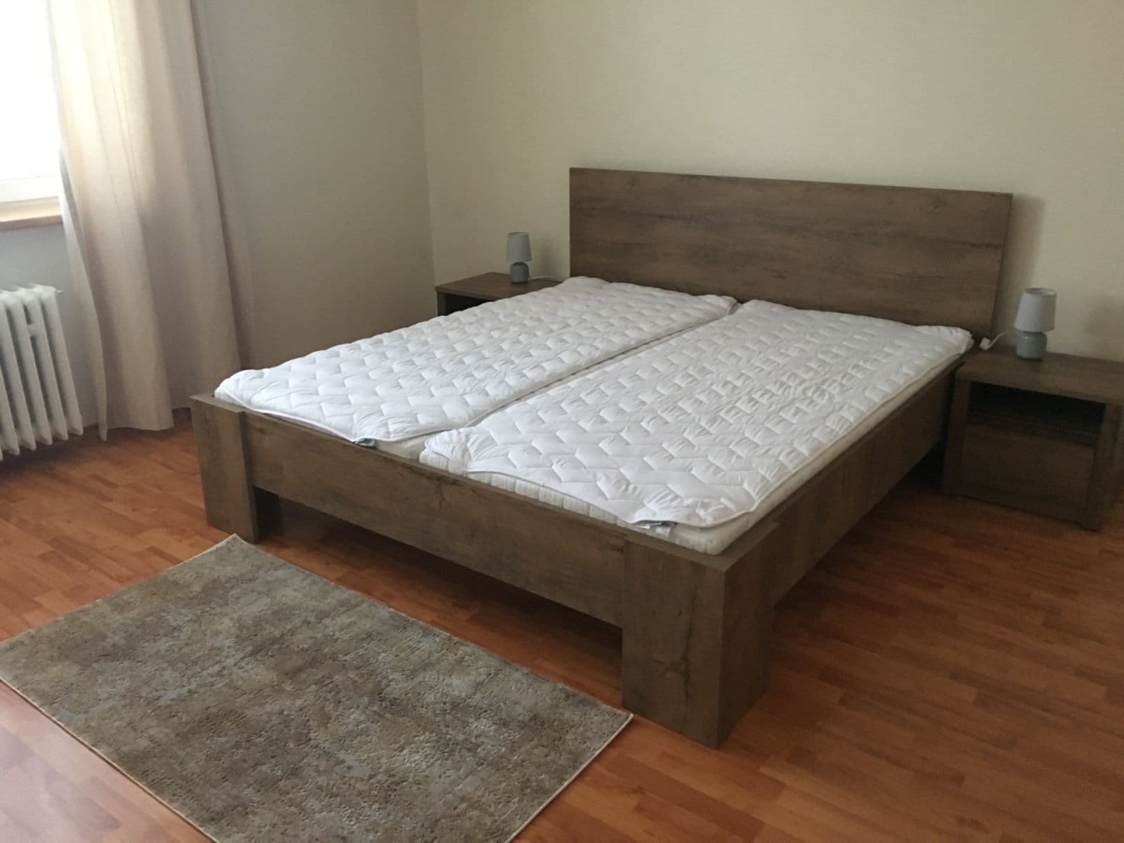 2 bedroom with open-plan kitchen flat to rent, 96 m², Viklefova, Prague, Prague 2 bedroom with open-plan kitchen flat to rent, 96 m², Viklefova, Prague, Prague