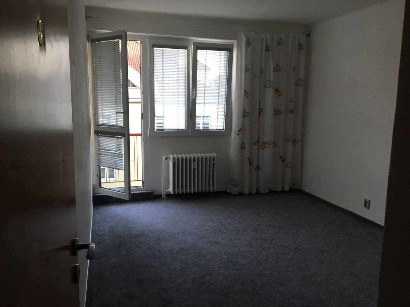 2 bedroom with open-plan kitchen flat to rent, 96 m², Viklefova, Prague, Prague 2 bedroom with open-plan kitchen flat to rent, 96 m², Viklefova, Prague, Prague