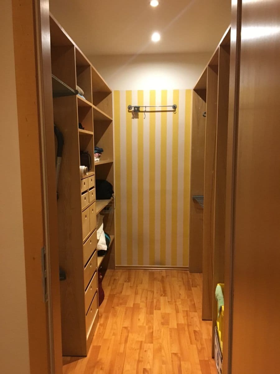 2 bedroom with open-plan kitchen flat to rent, 96 m², Viklefova, Prague, Prague 2 bedroom with open-plan kitchen flat to rent, 96 m², Viklefova, Prague, Prague