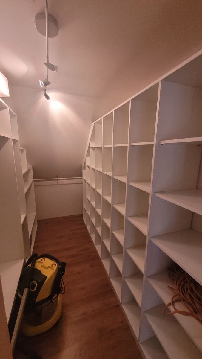 1 bedroom with open-plan kitchen flat to rent, 89 m², Povltavská, Klecany, Středočeský Region 1 bedroom with open-plan kitchen flat to rent, 89 m², Povltavská, Klecany, Středočeský Region