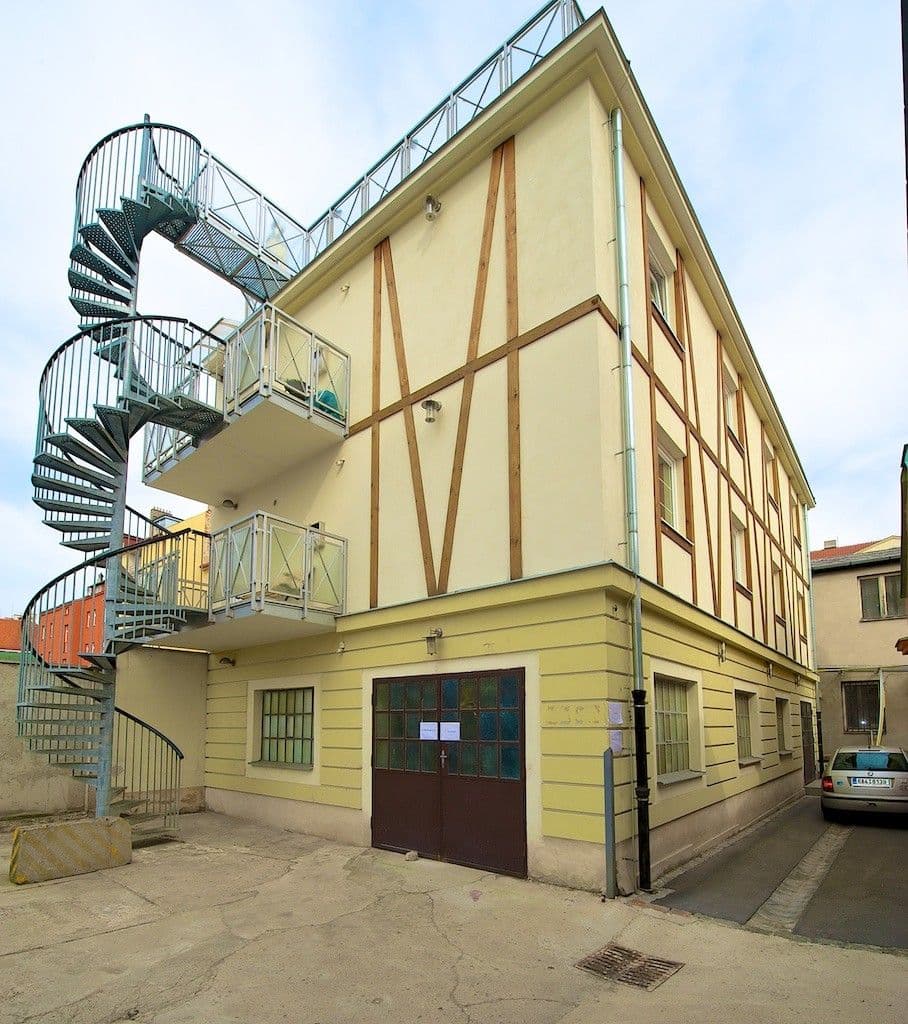 Studio flat to rent, 24 m², Petrohradská, Prague, Prague Studio flat to rent, 24 m², Petrohradská, Prague, Prague