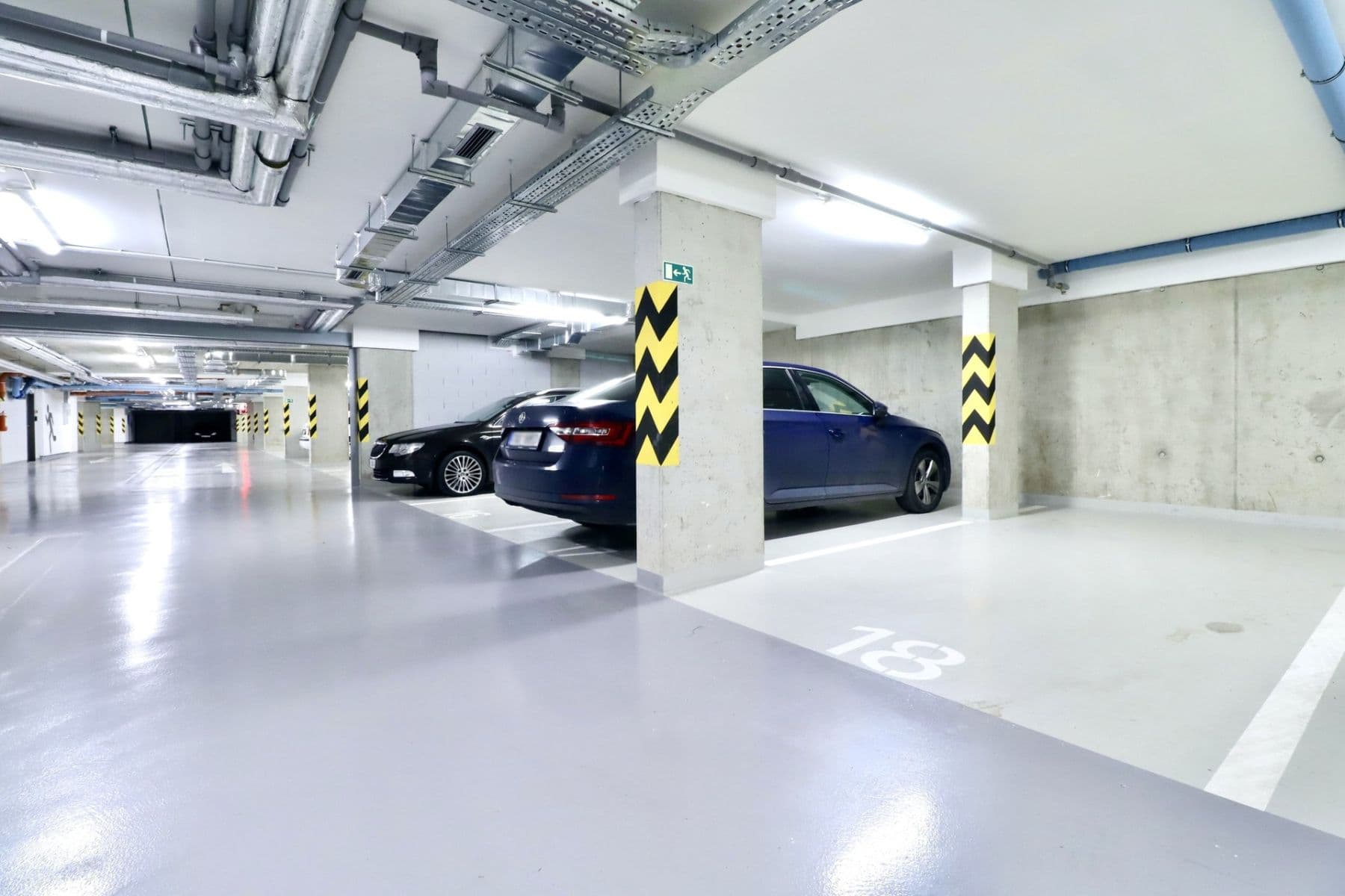 3 bedroom with open-plan kitchen flat to rent, 102 m², Čertův vršek, Prague, Prague 3 bedroom with open-plan kitchen flat to rent, 102 m², Čertův vršek, Prague, Prague