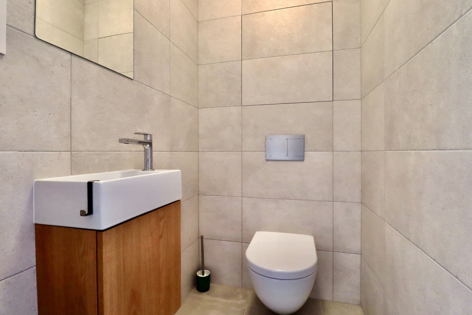 3 bedroom with open-plan kitchen flat to rent, 102 m², Čertův vršek, Prague, Prague 3 bedroom with open-plan kitchen flat to rent, 102 m², Čertův vršek, Prague, Prague