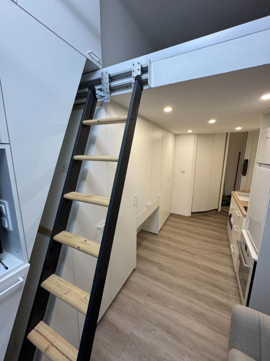 Studio flat to rent, 15 m², U Půjčovny, Prague, Prague Studio flat to rent, 15 m², U Půjčovny, Prague, Prague