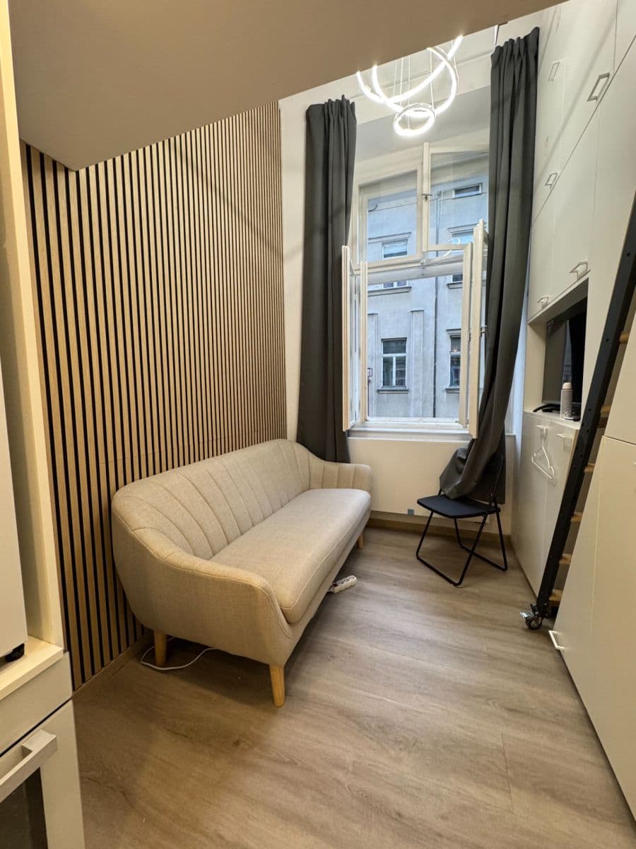 Studio flat to rent, 15 m², U Půjčovny, Prague, Prague Studio flat to rent, 15 m², U Půjčovny, Prague, Prague