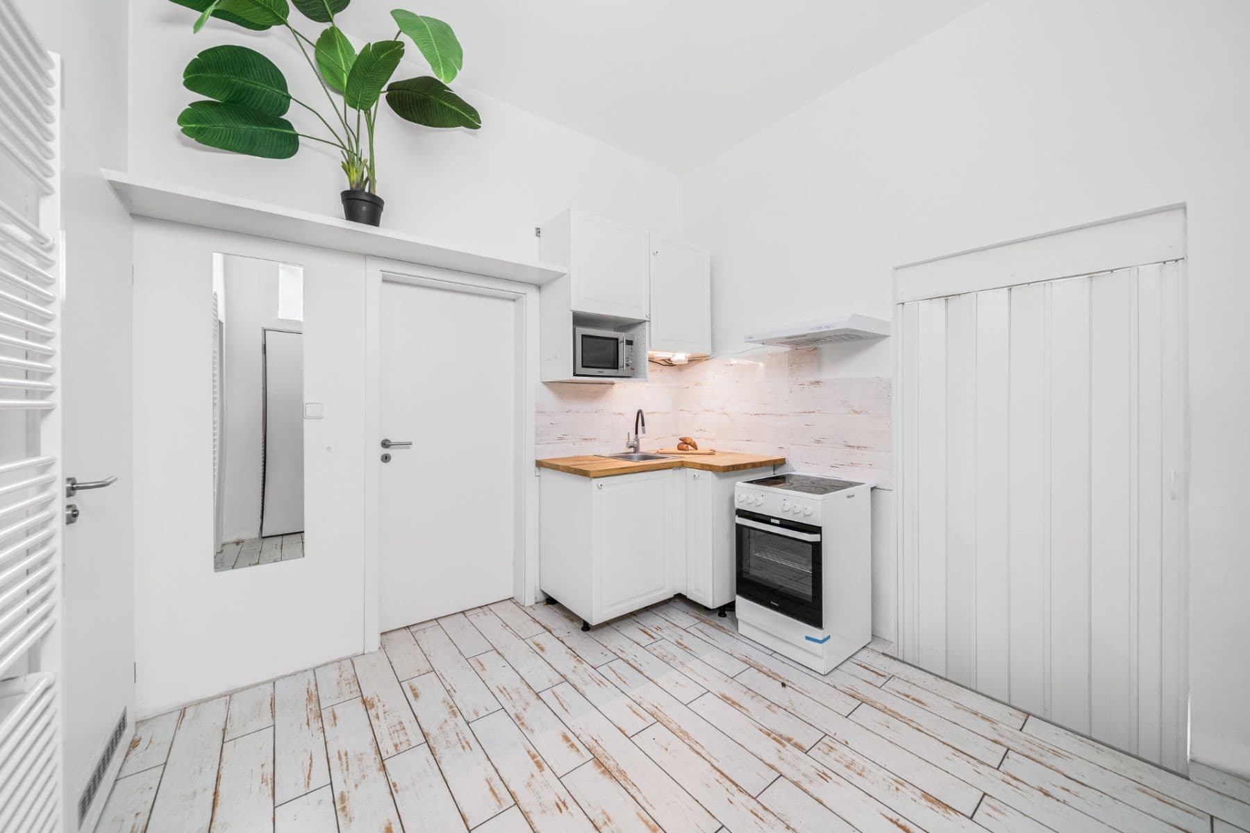 2 bedroom with open-plan kitchen flat to rent, 65 m², Bělehradská, Prague, Prague 2 bedroom with open-plan kitchen flat to rent, 65 m², Bělehradská, Prague, Prague