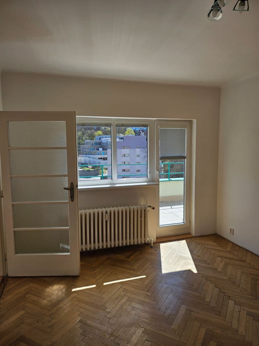 2 bedroom flat to rent, 53 m², Vrchlického, Prague, Prague 2 bedroom flat to rent, 53 m², Vrchlického, Prague, Prague