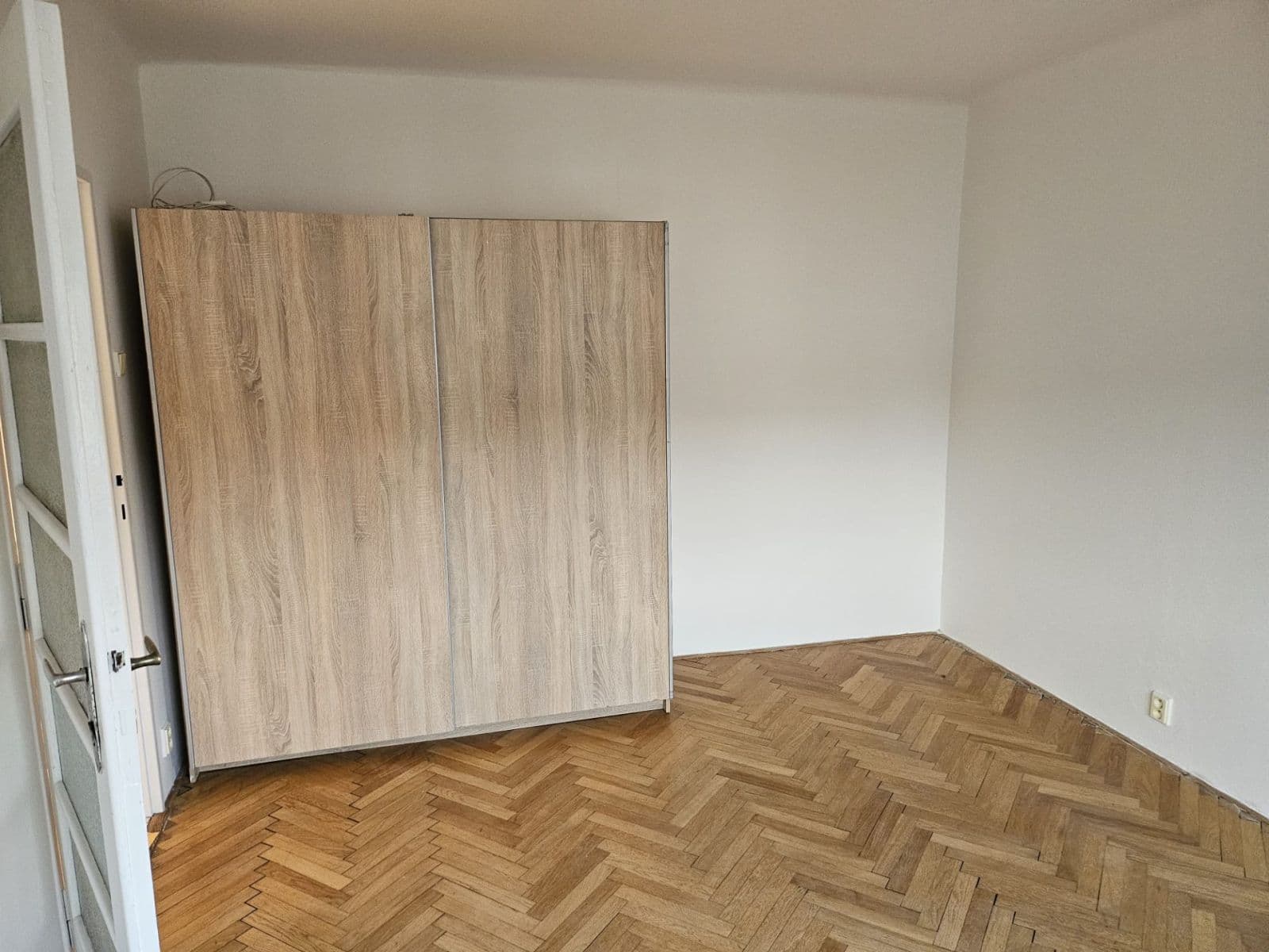2 bedroom flat to rent, 53 m², Vrchlického, Prague, Prague 2 bedroom flat to rent, 53 m², Vrchlického, Prague, Prague