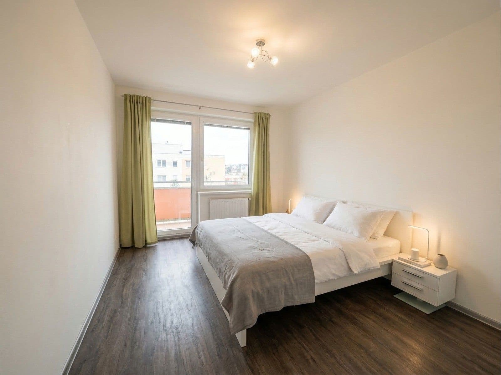 1 bedroom with open-plan kitchen flat to rent, 54 m², Modenská, Prague, Prague 1 bedroom with open-plan kitchen flat to rent, 54 m², Modenská, Prague, Prague