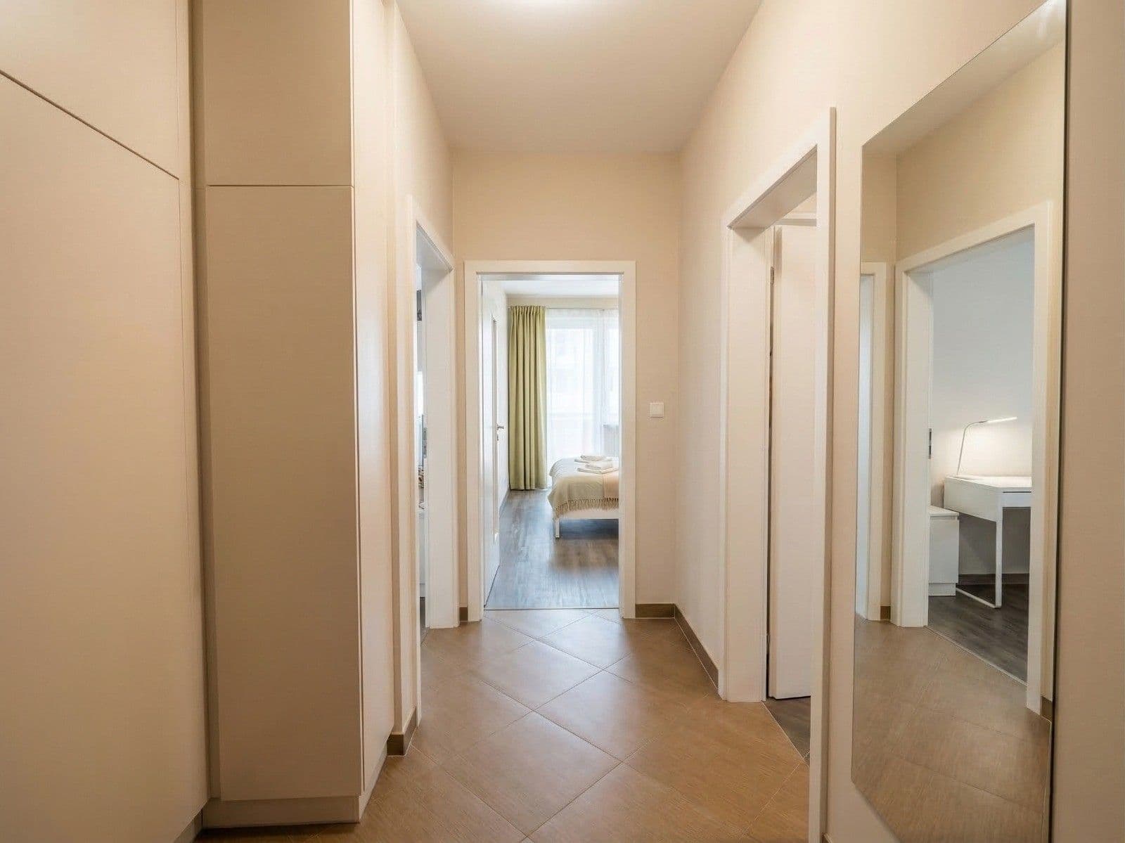 1 bedroom with open-plan kitchen flat to rent, 54 m², Modenská, Prague, Prague 1 bedroom with open-plan kitchen flat to rent, 54 m², Modenská, Prague, Prague
