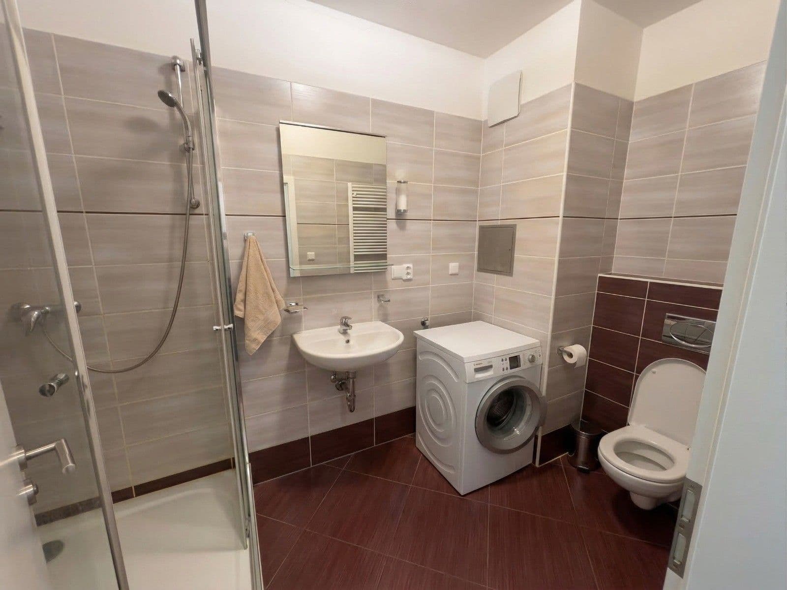 1 bedroom with open-plan kitchen flat to rent, 54 m², Modenská, Prague, Prague 1 bedroom with open-plan kitchen flat to rent, 54 m², Modenská, Prague, Prague
