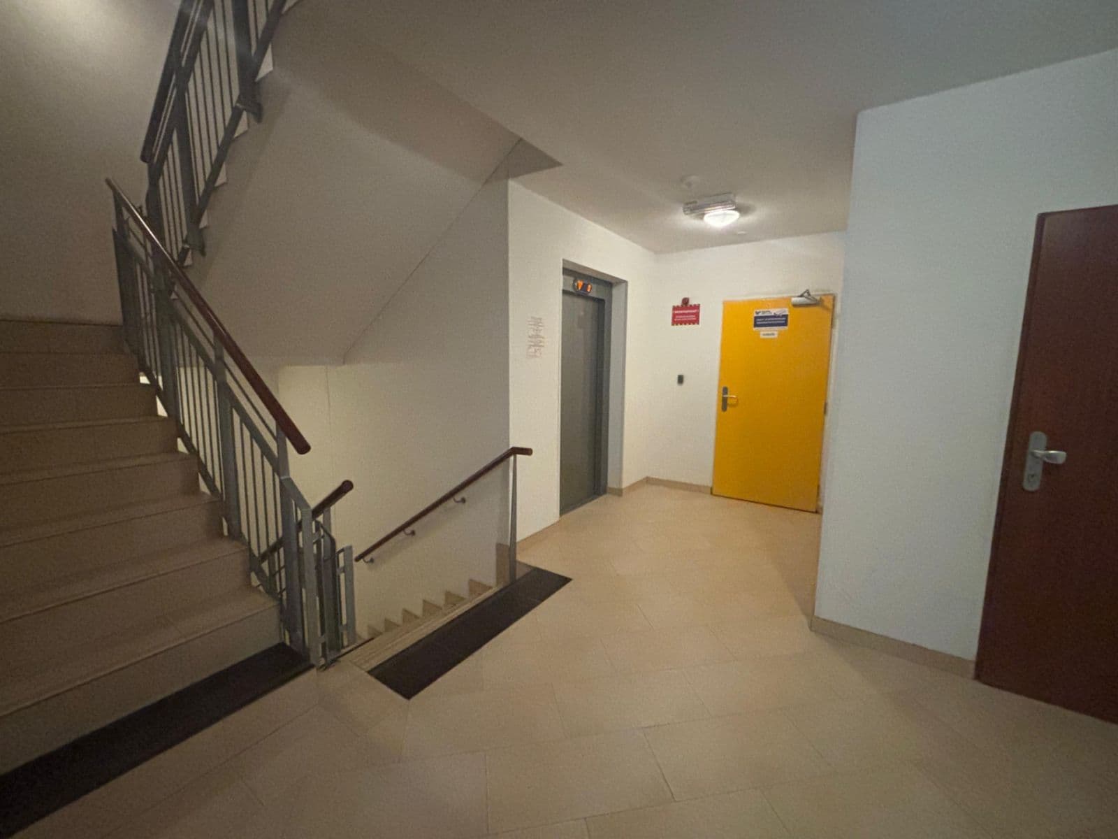 1 bedroom with open-plan kitchen flat to rent, 54 m², Modenská, Prague, Prague 1 bedroom with open-plan kitchen flat to rent, 54 m², Modenská, Prague, Prague