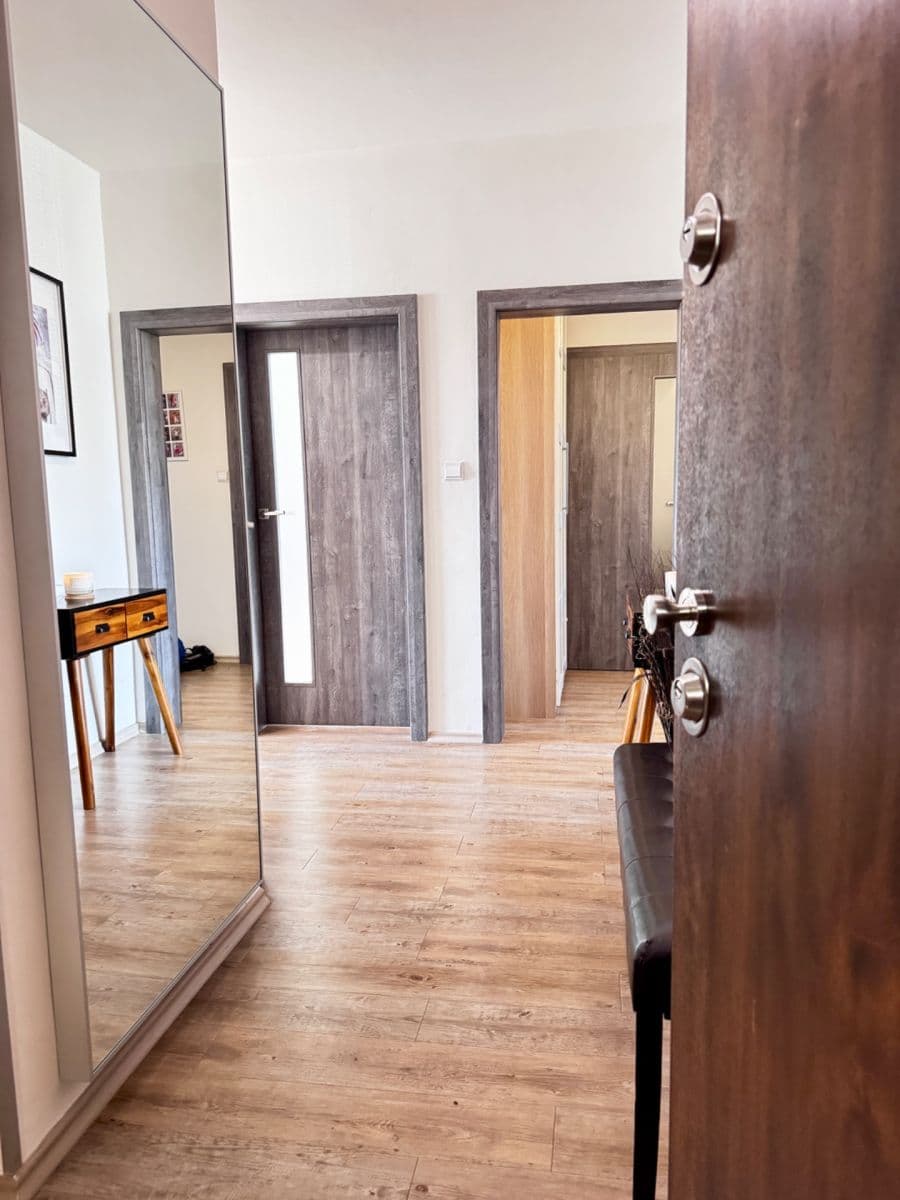 3 bedroom flat to rent, 75 m², Otradovická, Prague, Prague 3 bedroom flat to rent, 75 m², Otradovická, Prague, Prague