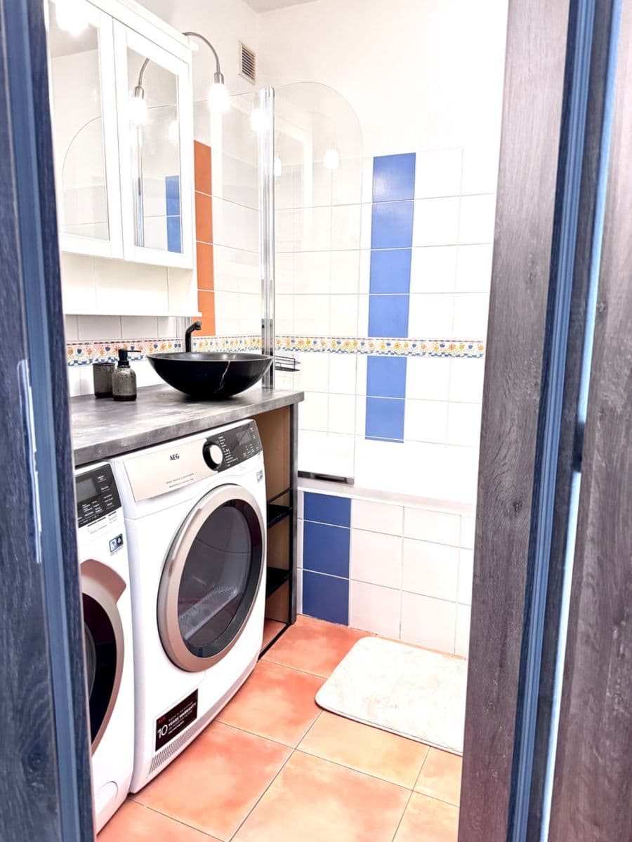 3 bedroom flat to rent, 75 m², Otradovická, Prague, Prague 3 bedroom flat to rent, 75 m², Otradovická, Prague, Prague