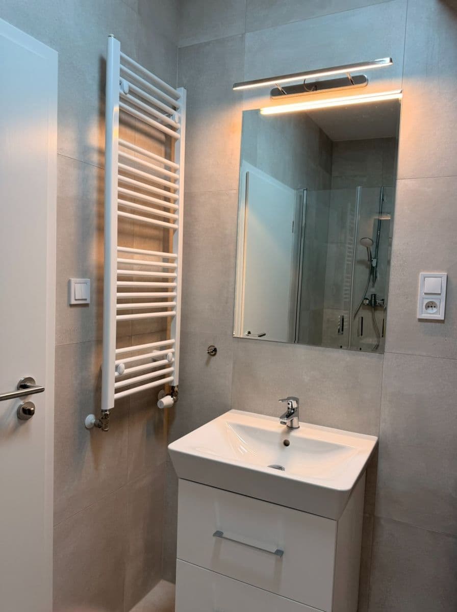 Studio flat to rent, 38 m², Kabešova, Prague, Prague Studio flat to rent, 38 m², Kabešova, Prague, Prague