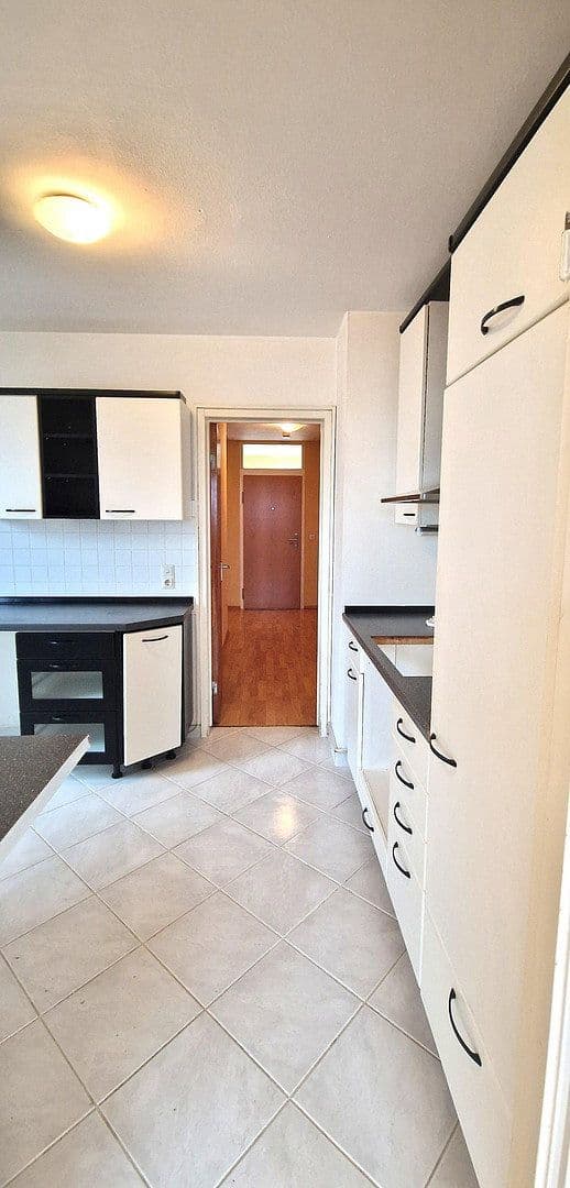 4 bedroom flat for sale, 102 m², Bietigheim-Bissingen, Baden-Württemberg 4 bedroom flat for sale, 102 m², Bietigheim-Bissingen, Baden-Württemberg