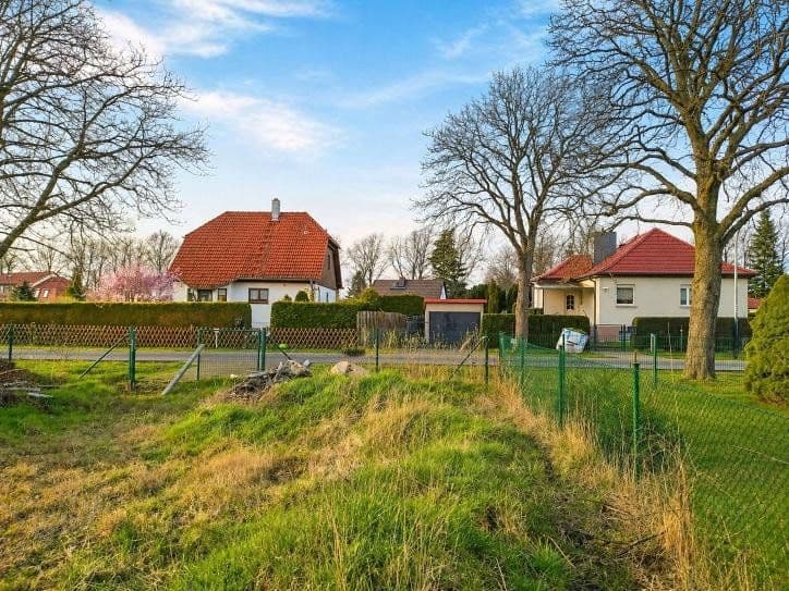 plot for sale, 834 m², Falkensee, Brandenburg plot for sale, 834 m², Falkensee, Brandenburg