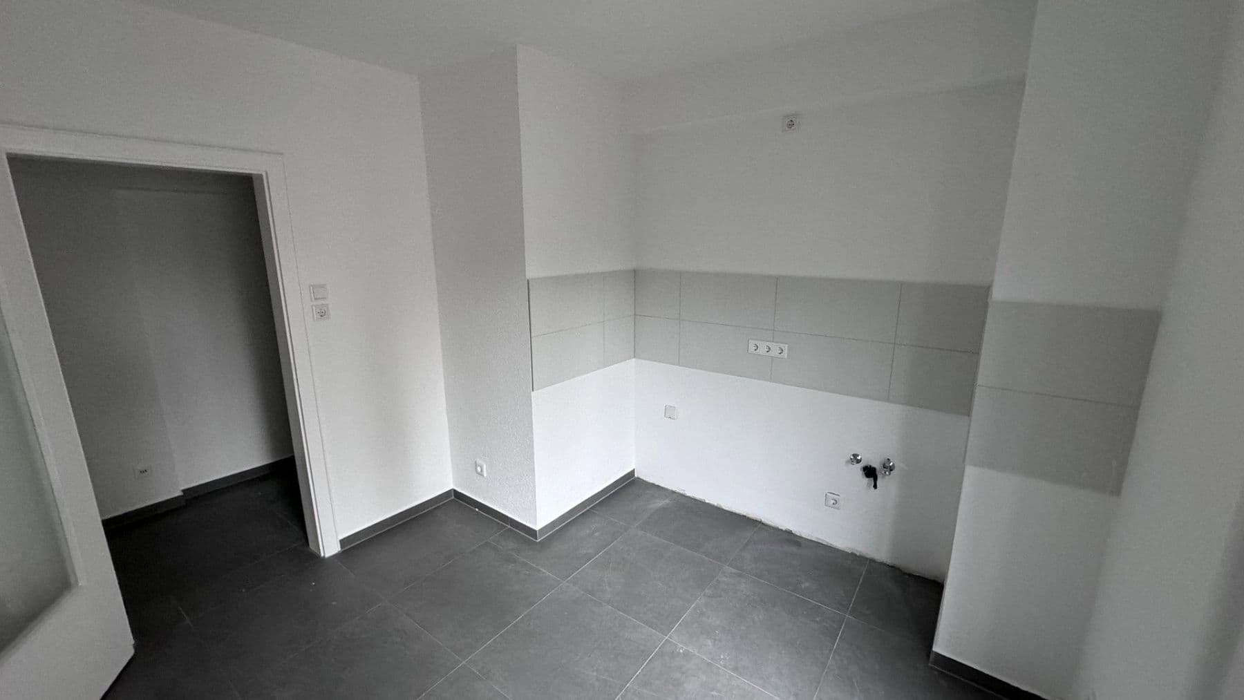 3 bedroom flat to rent, 71 m², Helmholtzstraße 96, Oberhausen, North Rhine-Westphalia 3 bedroom flat to rent, 71 m², Helmholtzstraße 96, Oberhausen, North Rhine-Westphalia