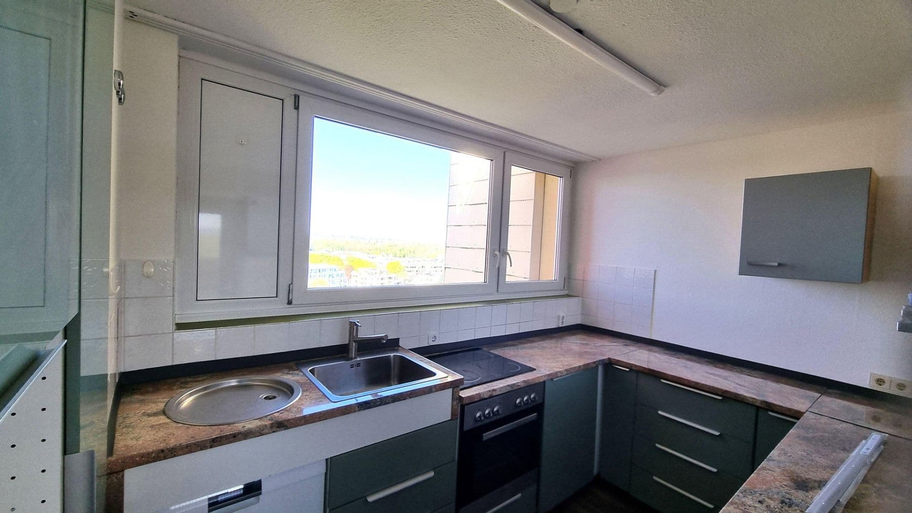 2 bedroom with open-plan kitchen flat for sale, 84 m², Kornwestheim, Baden-Württemberg 2 bedroom with open-plan kitchen flat for sale, 84 m², Kornwestheim, Baden-Württemberg