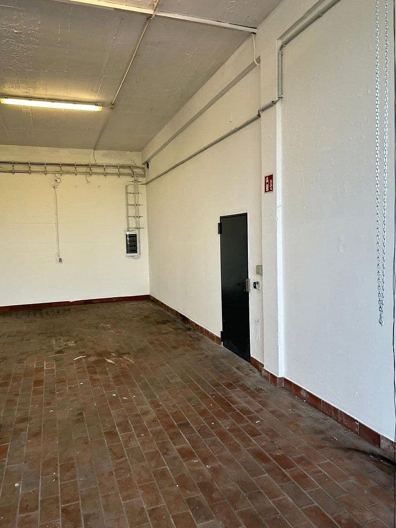 non-residential property to rent, 131 m², Iserlohn, North Rhine-Westphalia non-residential property to rent, 131 m², Iserlohn, North Rhine-Westphalia