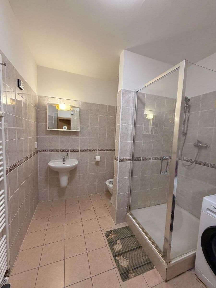 1 bedroom with open-plan kitchen flat to rent, 49 m², Přemyslova, Kralupy nad Vltavou, Středočeský Region 1 bedroom with open-plan kitchen flat to rent, 49 m², Přemyslova, Kralupy nad Vltavou, Středočeský Region