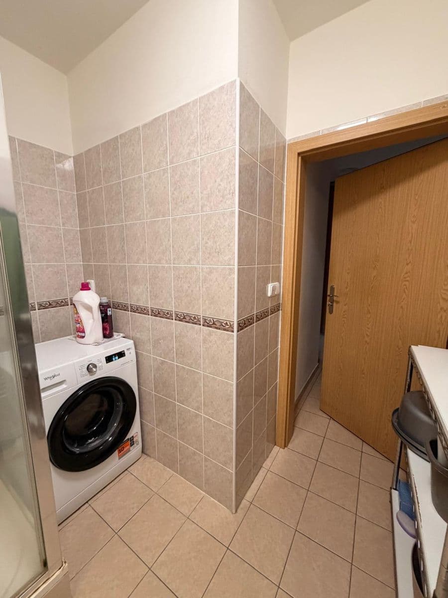 1 bedroom with open-plan kitchen flat to rent, 49 m², Přemyslova, Kralupy nad Vltavou, Středočeský Region 1 bedroom with open-plan kitchen flat to rent, 49 m², Přemyslova, Kralupy nad Vltavou, Středočeský Region