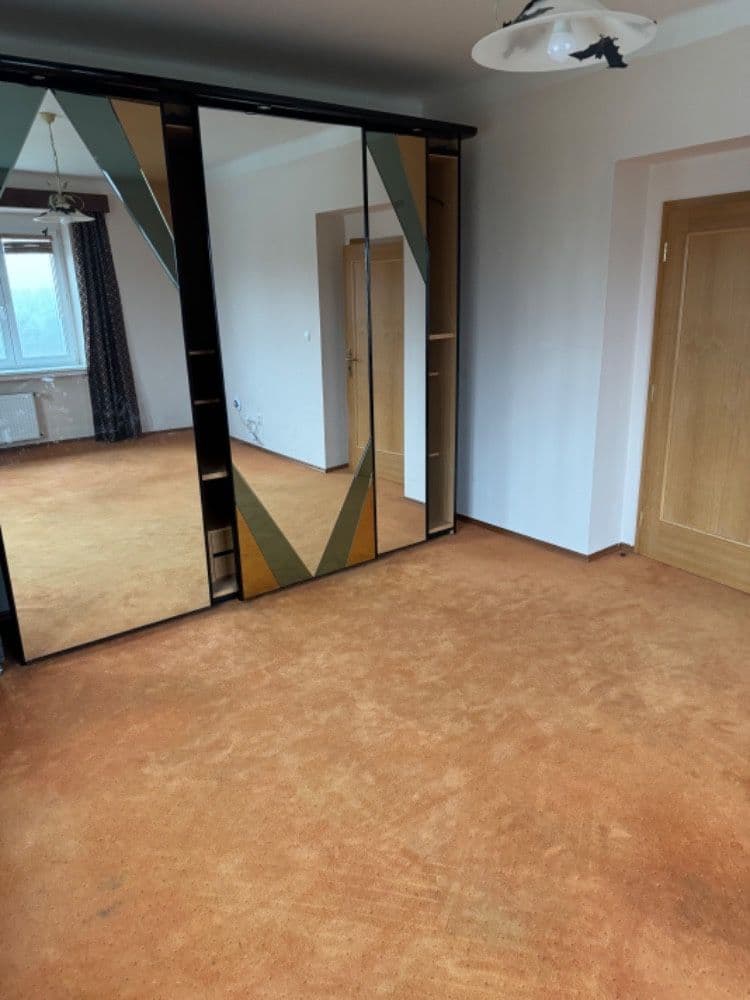 3 bedroom flat to rent, 100 m², Štíhlická, Vyžlovka, Středočeský Region 3 bedroom flat to rent, 100 m², Štíhlická, Vyžlovka, Středočeský Region