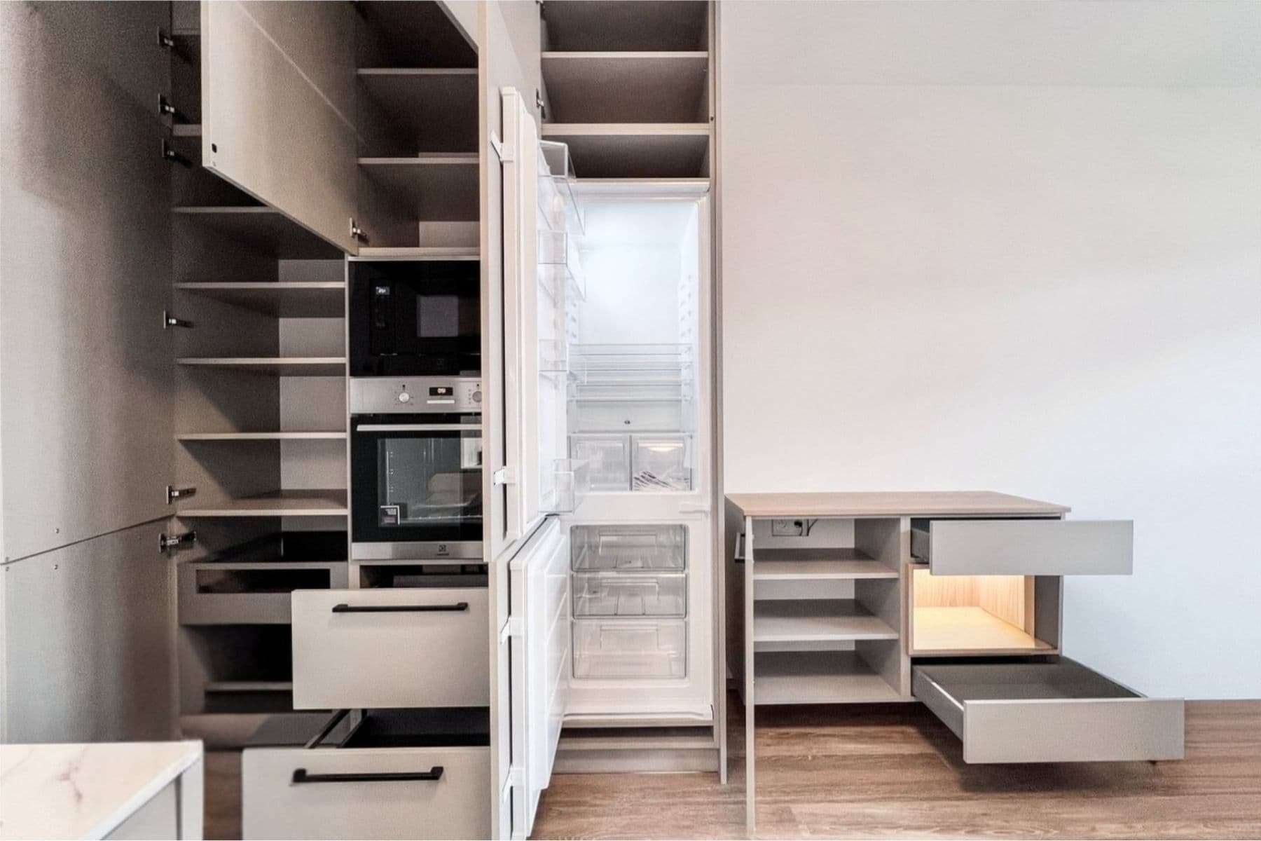 Studio flat to rent, 39 m², Poděbradská, Prague, Prague Studio flat to rent, 39 m², Poděbradská, Prague, Prague