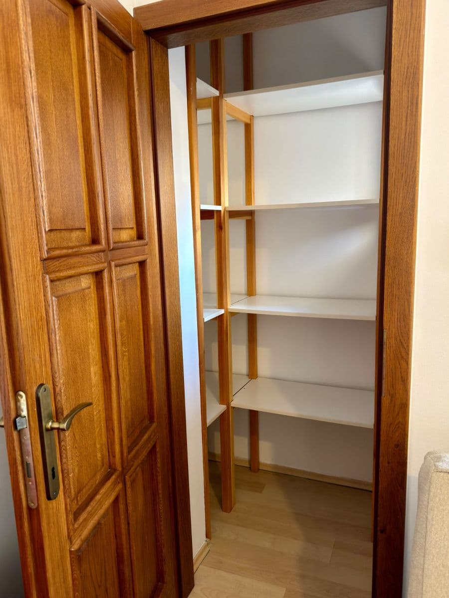 1 bedroom flat to rent, 47 m², Viklefova, Prague, Prague 1 bedroom flat to rent, 47 m², Viklefova, Prague, Prague