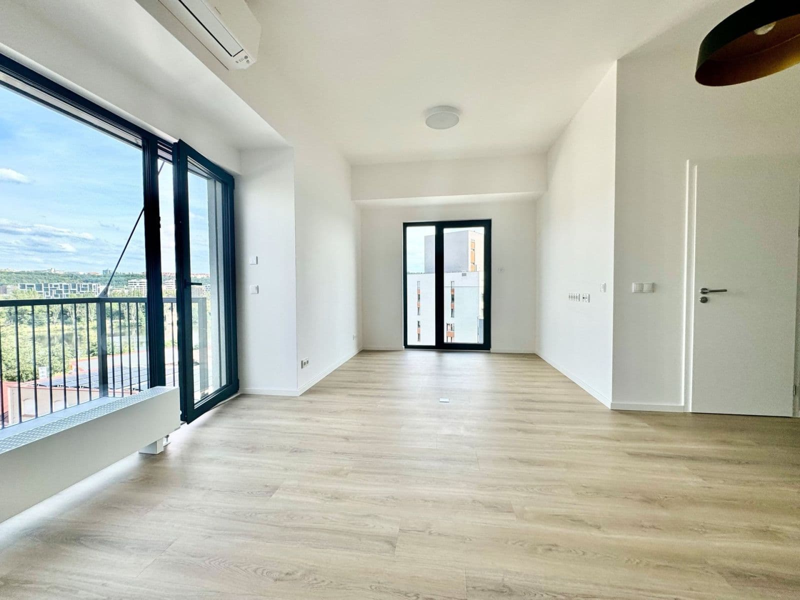 Studio flat to rent, 37 m², V háji, Prague, Prague Studio flat to rent, 37 m², V háji, Prague, Prague