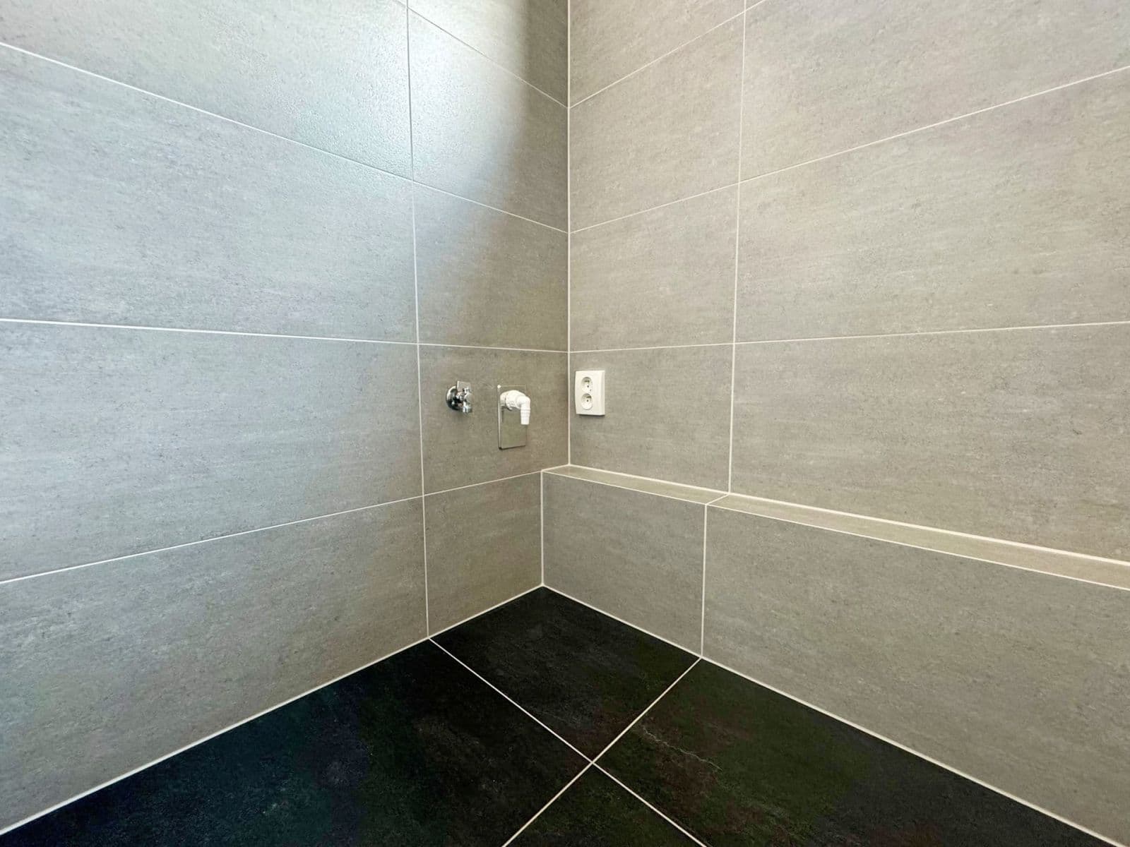 Studio flat to rent, 37 m², V háji, Prague, Prague Studio flat to rent, 37 m², V háji, Prague, Prague