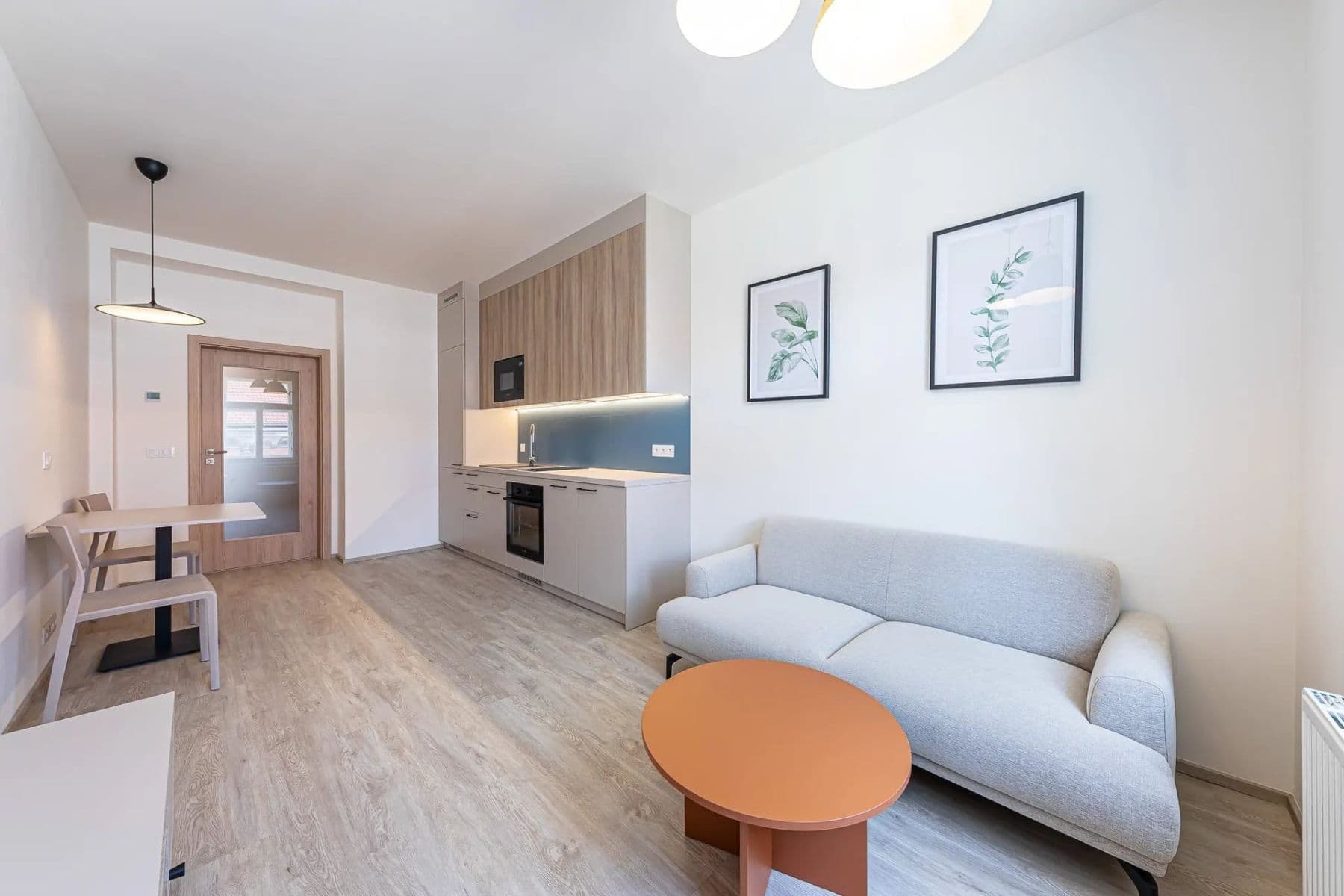 1 bedroom with open-plan kitchen flat to rent, 37 m², Svatoslavova, Prague, Prague 1 bedroom with open-plan kitchen flat to rent, 37 m², Svatoslavova, Prague, Prague