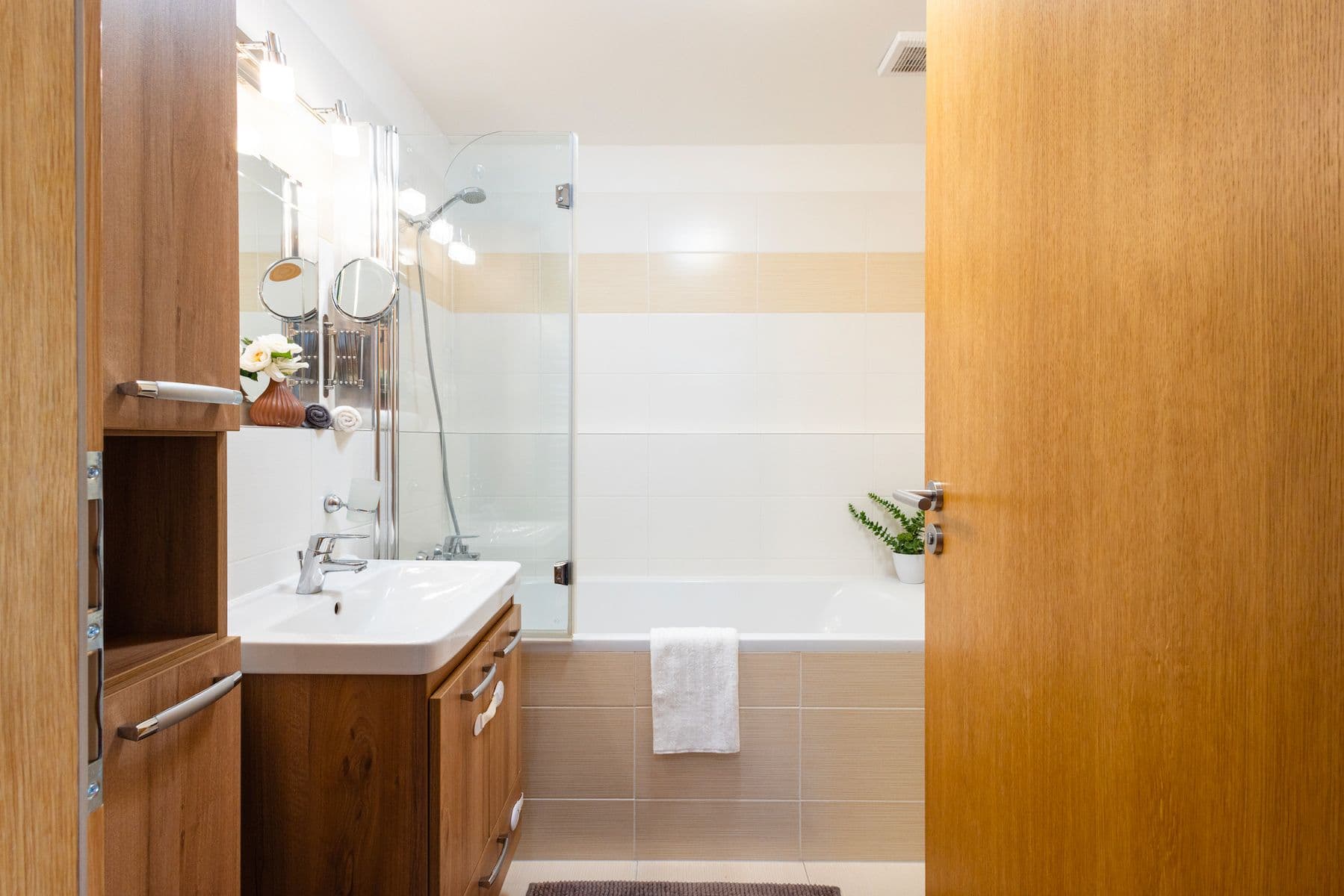2 bedroom with open-plan kitchen flat for sale, 76 m², K Beranovu, Prague, Prague 2 bedroom with open-plan kitchen flat for sale, 76 m², K Beranovu, Prague, Prague