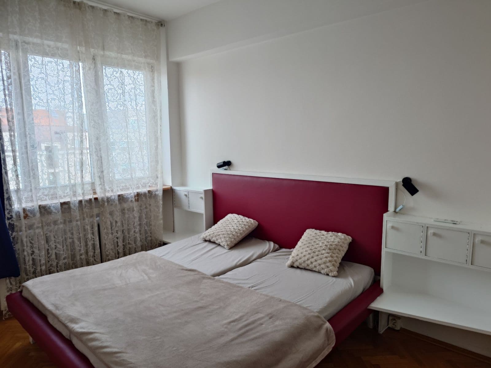 3 bedroom with open-plan kitchen flat to rent, 95 m², Marie Cibulkové, Prague, Prague 3 bedroom with open-plan kitchen flat to rent, 95 m², Marie Cibulkové, Prague, Prague