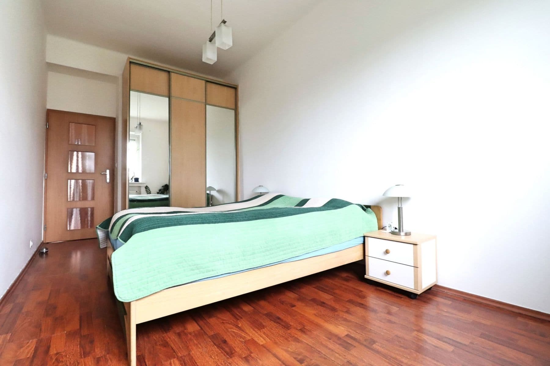1 bedroom with open-plan kitchen flat to rent, 76 m², Černokostelecká, Prague, Prague 1 bedroom with open-plan kitchen flat to rent, 76 m², Černokostelecká, Prague, Prague