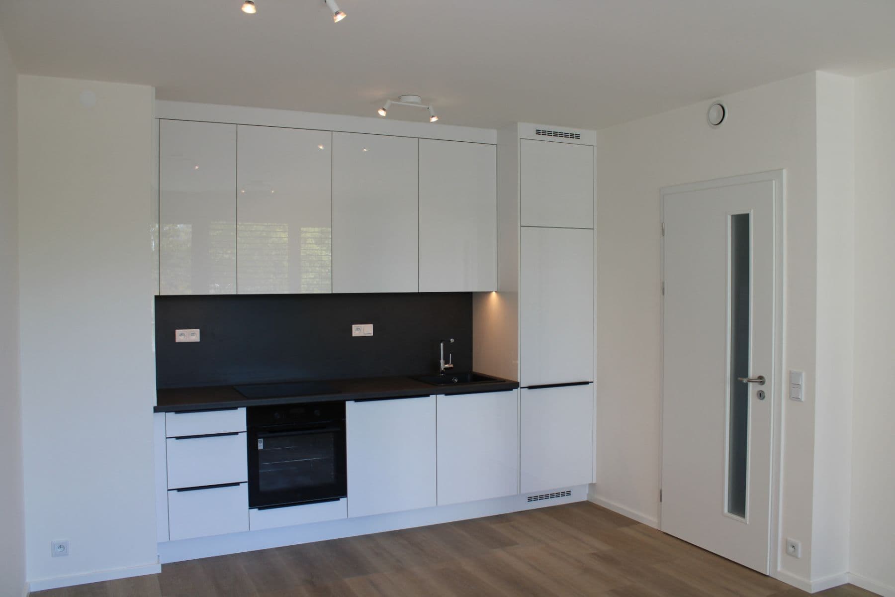 1 bedroom with open-plan kitchen flat to rent, 45 m², Hodkovická, Prague, Prague 1 bedroom with open-plan kitchen flat to rent, 45 m², Hodkovická, Prague, Prague
