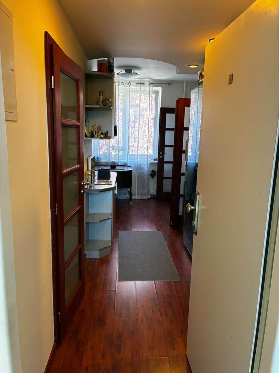 1 bedroom flat to rent, 36 m², Nad ostrovem, Prague, Prague 1 bedroom flat to rent, 36 m², Nad ostrovem, Prague, Prague