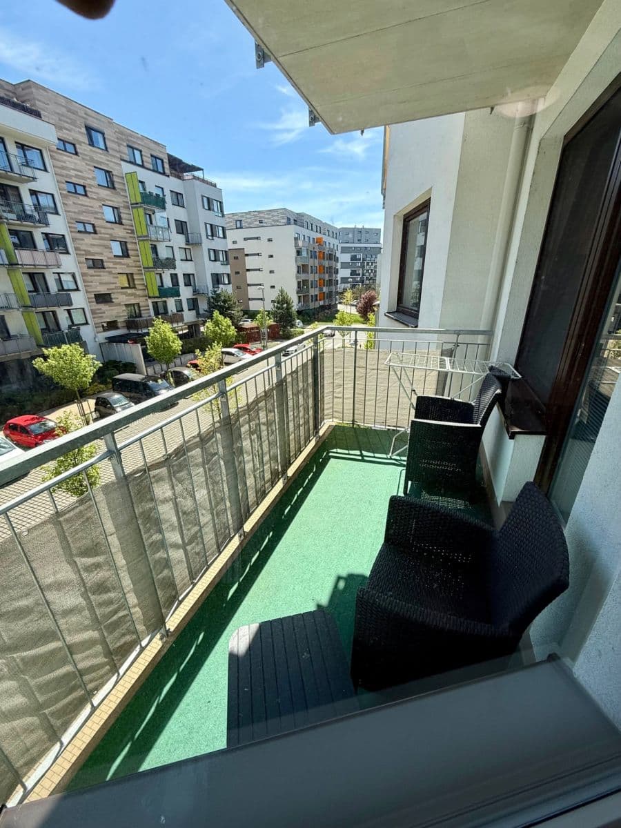 1 bedroom with open-plan kitchen flat to rent, 53 m², Makedonská, Prague, Prague 1 bedroom with open-plan kitchen flat to rent, 53 m², Makedonská, Prague, Prague