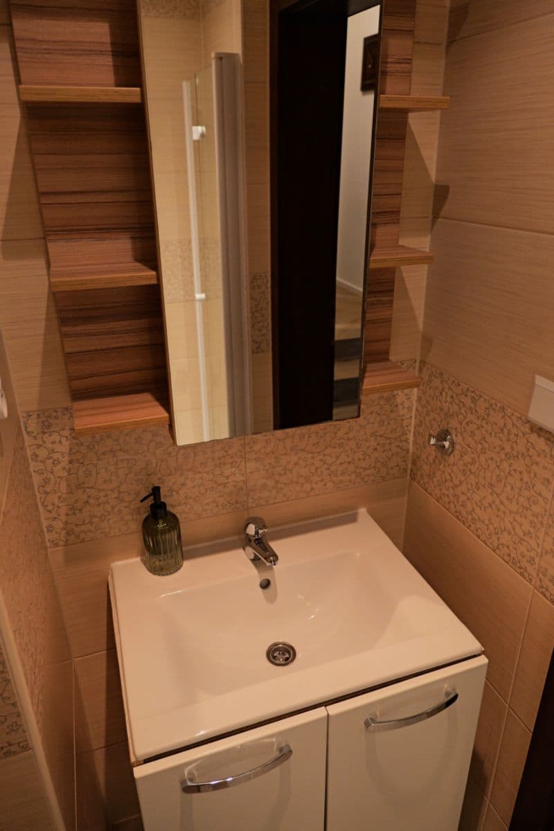 Studio flat for sale, 29 m², V Šáreckém údolí, Prague, Prague Studio flat for sale, 29 m², V Šáreckém údolí, Prague, Prague