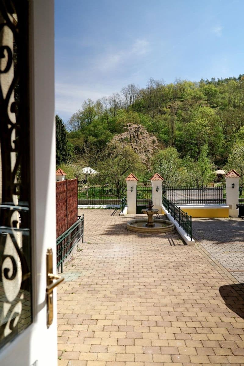 Studio flat for sale, 29 m², V Šáreckém údolí, Prague, Prague Studio flat for sale, 29 m², V Šáreckém údolí, Prague, Prague