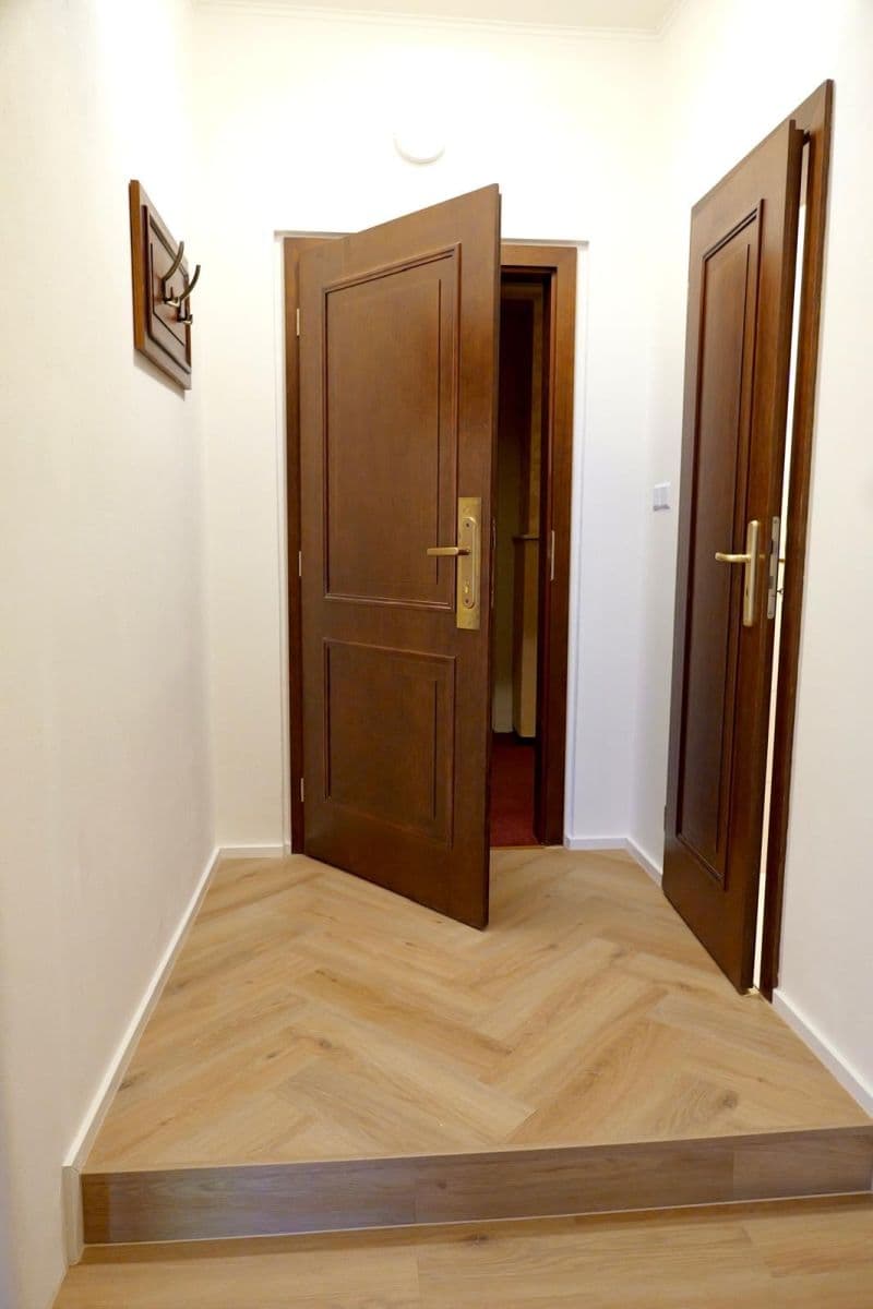 Studio flat for sale, 29 m², V Šáreckém údolí, Prague, Prague Studio flat for sale, 29 m², V Šáreckém údolí, Prague, Prague